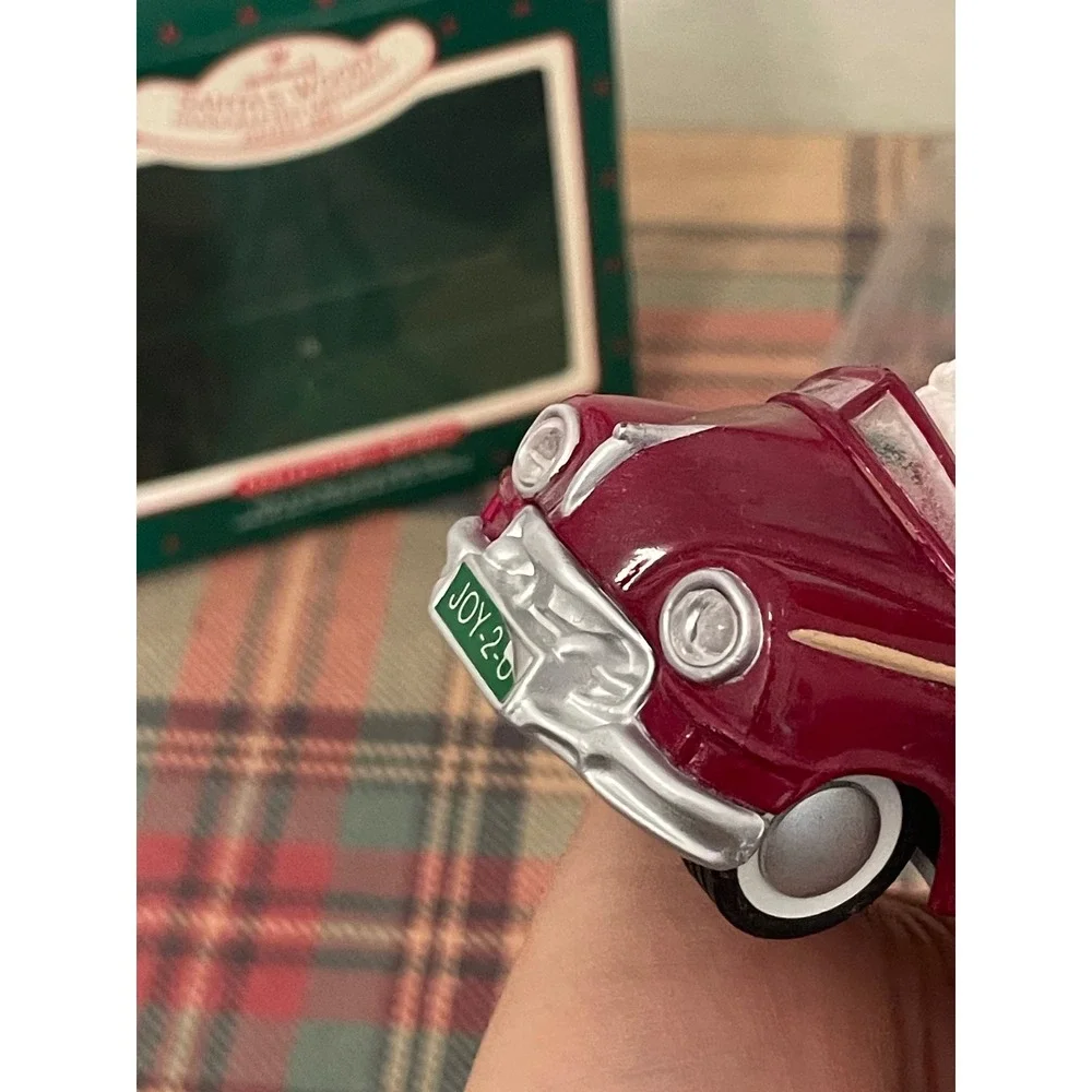 Hallmark Keepsake Ornament 1987 Santa's Woody Collector‎ Series Red Woodie Wagon